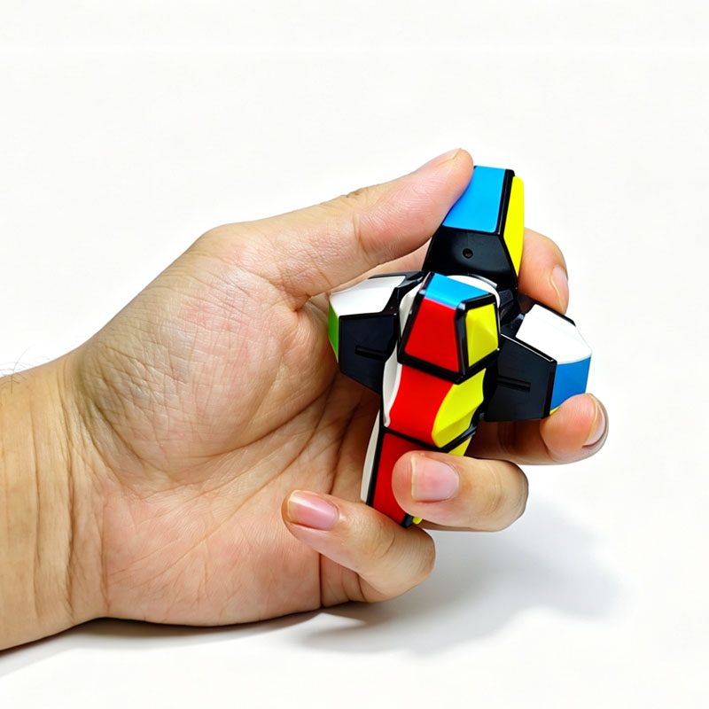 فيدجت سبينر فلوبي كيوب 1X3X3 ل - مراجعة Brain Teaser Cube وسعره