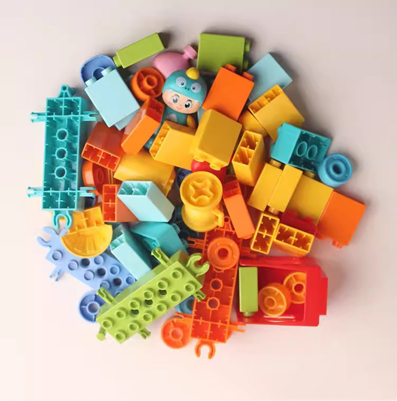 مكعبات بناء كبيرة الحجم على شك - مراجعة Abc Kids Early Education وسعره